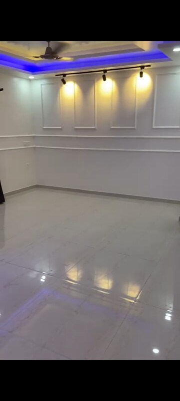 Bathroom in 3 BHK Apartment at Omaxe Royal Residency Faridabad, Sector 79 – for Rent