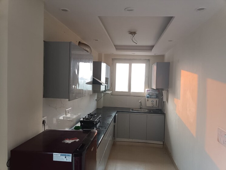 Kitchen, sare-home 2 Bedroom 1000 Sq.Ft. Apartment In Sector 92 Gurgaon 9130048