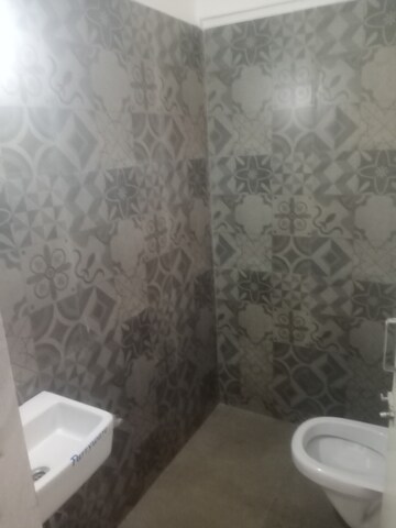 Bathroom in 1 BHK Apartment at Lodha Vista, Lower Parel – for Rent