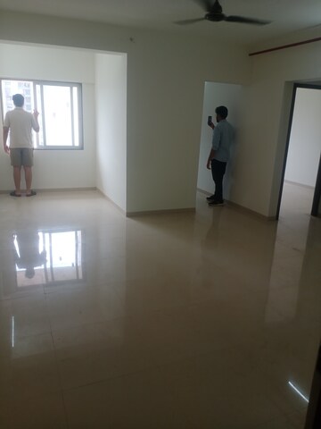 Room in 1 BHK Apartment at Lodha Vista, Lower Parel – for Rent