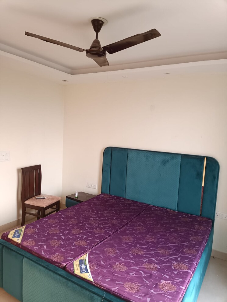 Bedroom, dlf-regal-gardens 3 Bedroom 1702 Sq.Ft. Apartment In Sector 90 Gurgaon 9130071