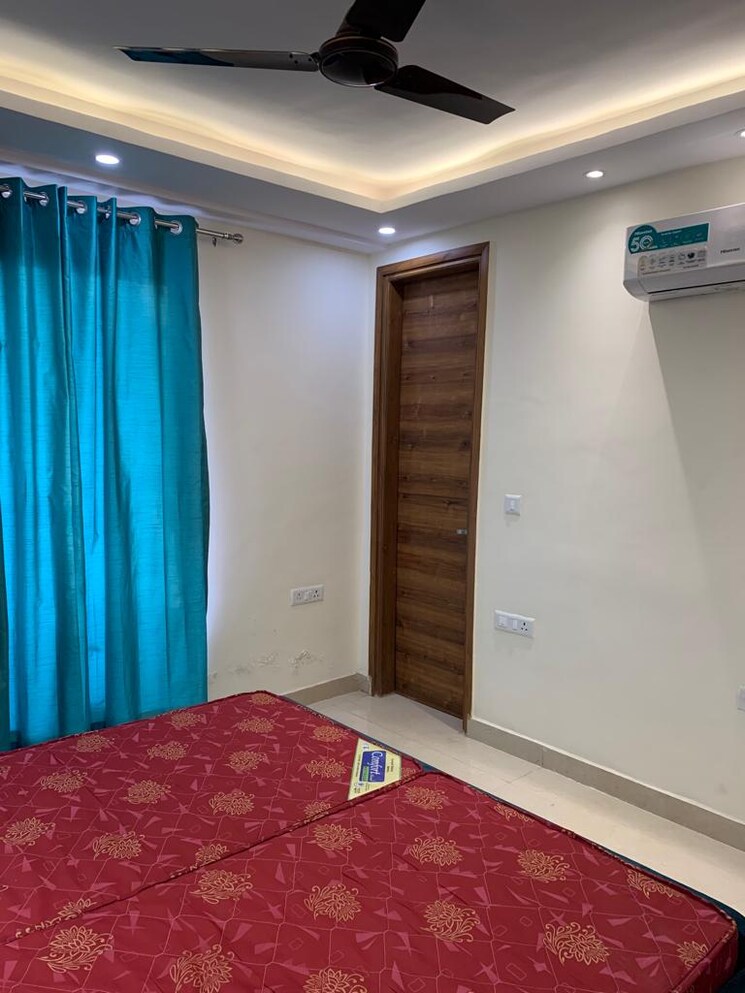 Bedroom, dlf-regal-gardens 3 Bedroom 1702 Sq.Ft. Apartment In Sector 90 Gurgaon 9130071