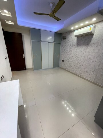 Kitchen in 5 BHK Apartment at Saan Verdante, Sector 95 – for Rent