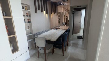 Team Area in 2 BHK Apartment at Andheri West – for Rent