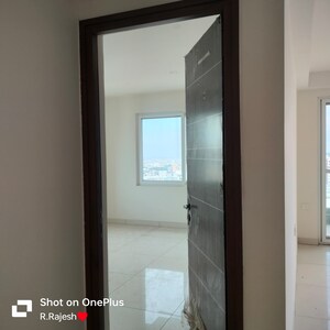 Room in 3 BHK Apartment at Kondapur – for Sale