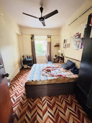 Bedroom in 2 BHK Apartment at Andheri West – for Rent