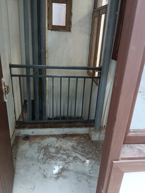 Balcony in 1 RK Builder Floor at Maidan Garhi – for Sale