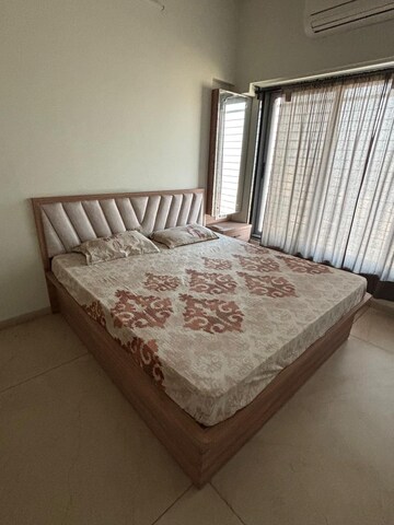 Bedroom in 3 BHK Apartment at Ghansoli – for Rent