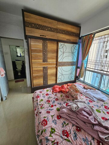 Bedroom in 4 BHK Apartment at Thakur Vishnu Shivam Tower, Kandivali East – for Rent