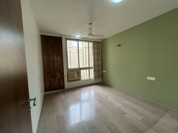 Room in 3 BHK Apartment at Hiranandani Estate Rodas Enclave, Hiranandani Estate – for Rent
