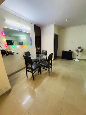 2 BHK Apartment For Rent in Andheri West