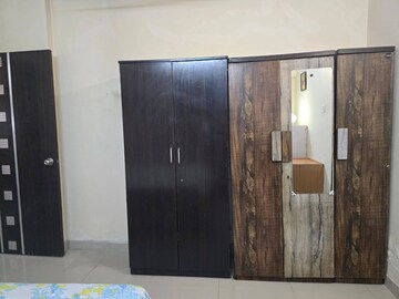 Room in 2 BHK Apartment at Andheri West – for Rent