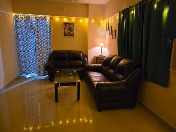 Living Room in 2 BHK Apartment at Andheri West – for Rent