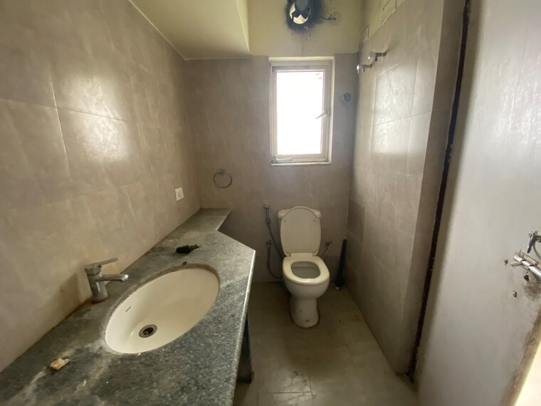 Bathroom, bengal-dcl-sampoorna 3 Bedroom 1860 Sq.Ft. Apartment In Rajarhat Kolkata 9130301