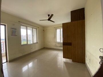 Room in 3 BHK Apartment at Bengal Dcl Sampoorna, Rajarhat – for Rent