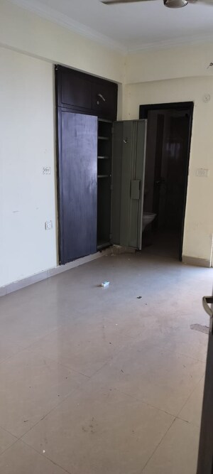 3 BHK Apartment For Sale in Antriksh Krishna Apartments, Sector 94