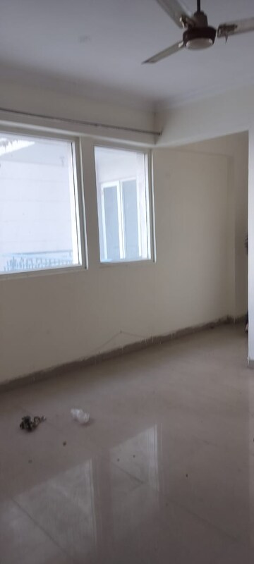 Room in 3 BHK Apartment at AC Tower, Sector 84 – for Rent