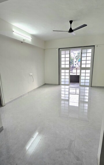 Room in 3 BHK Apartment at Vadhu Budruk – for Rent