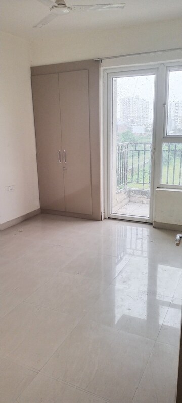 Room in 3 BHK Apartment at AC Tower, Sector 84 – for Rent