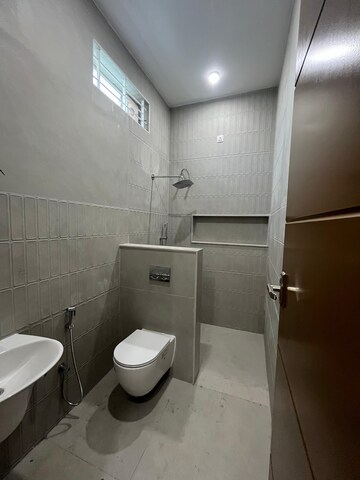 Bathroom in 4 BHK Villa at Villankurichi – for Sale