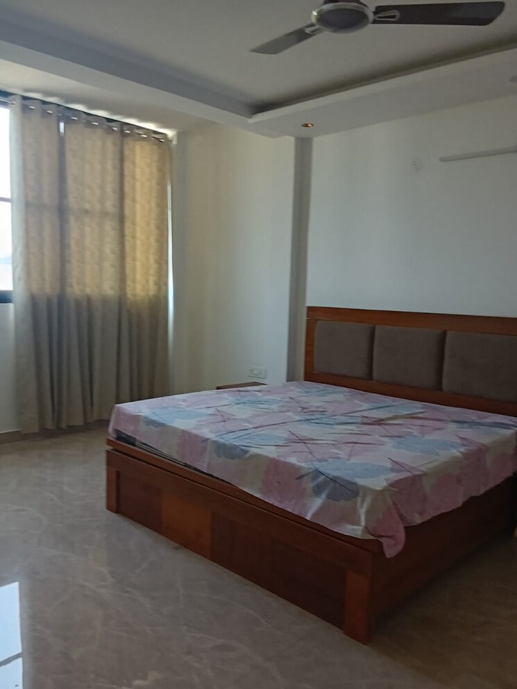 Bedroom, unitech-south-city-ii 3 Bedroom 1800 Sq.Ft. Builder Floor In Sector 50 Gurgaon 9130384