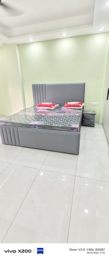 Bedroom in 3 BHK Builder Floor at Unitech South City II, Sector 50 – for Rent