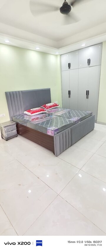 Bedroom in 3 BHK Builder Floor at Unitech South City II, Sector 50 – for Rent