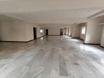 Room in  Office Space in IT/SEZ at Thyagaraya Nagar – for Rent