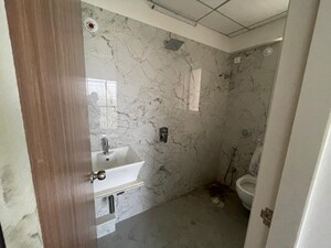 Bathroom in 2 BHK Apartment at Sabari Shaan, Chembur – for Sale
