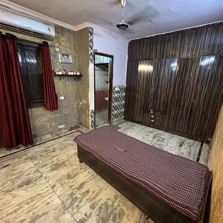 Bedroom, kotla mubarakpur 1 Bedroom 450 Sq.Ft. Builder Floor In Kotla Mubarakpur Delhi 9130606
