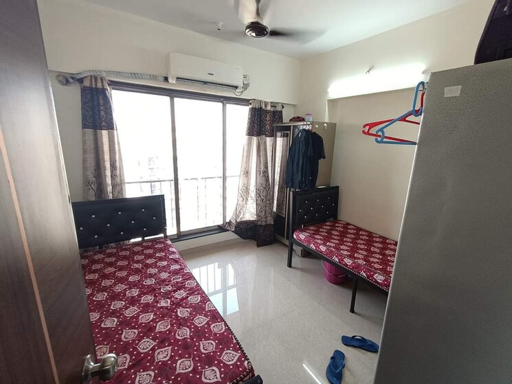 Bedroom, kurla east Pg For Boys & Girls In Kurla East 9130627