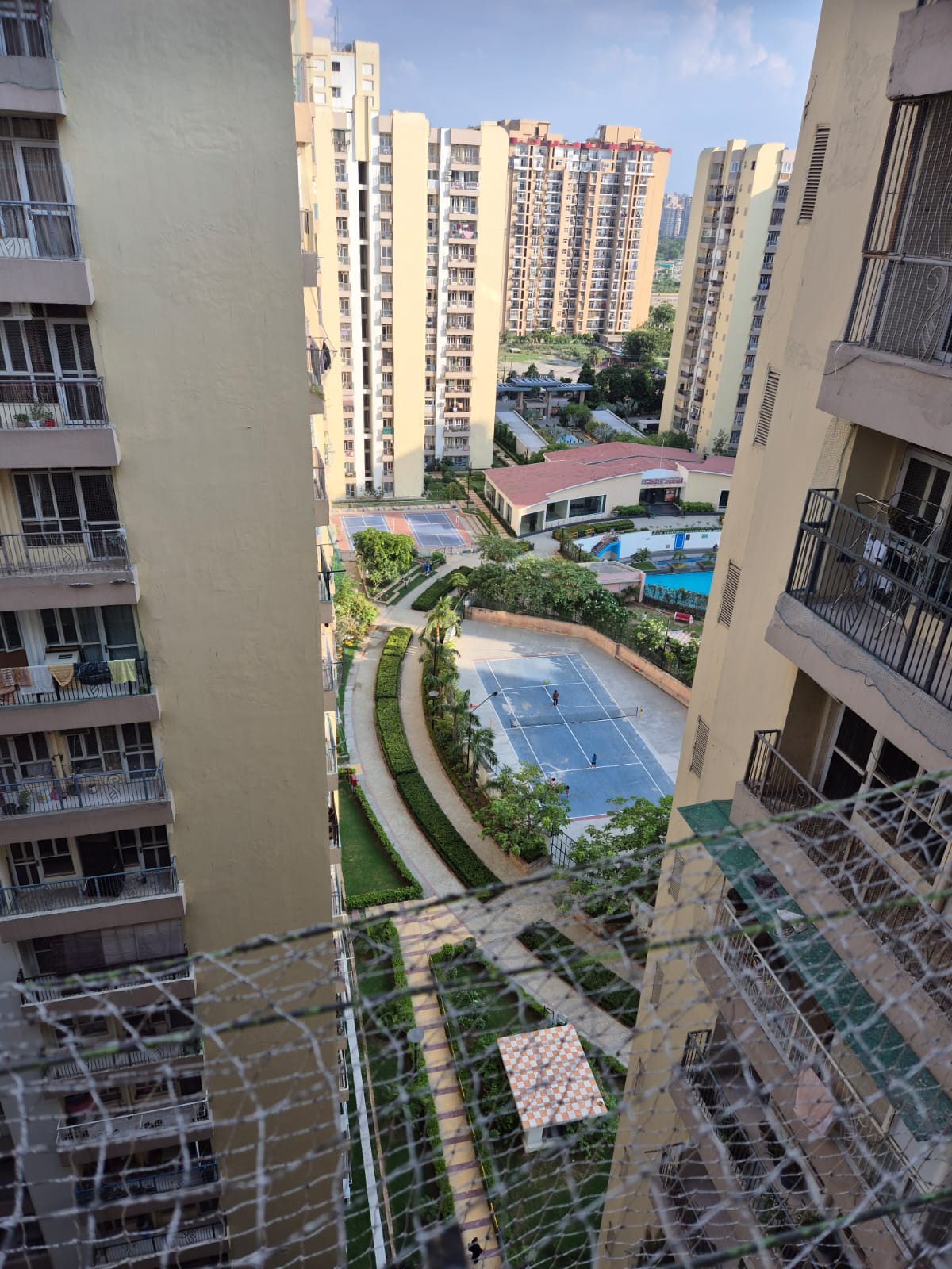 2 BHK + Pooja Room Apartment For Sale in Ajnara Homes