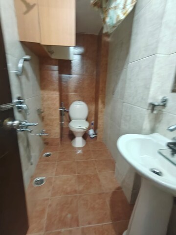 Bathroom in 2 BHK Builder Floor at Sector 52 – for Rent