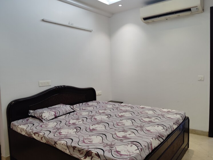 Bedroom, jungpura extension 3 Bedroom 1450 Sq.Ft. Builder Floor In Jungpura Extension Delhi 9130695