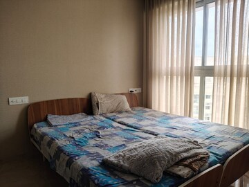 Master Bedroom in 1 BHK Apartment at Hiranandani Regent Hill, Powai – for Rent