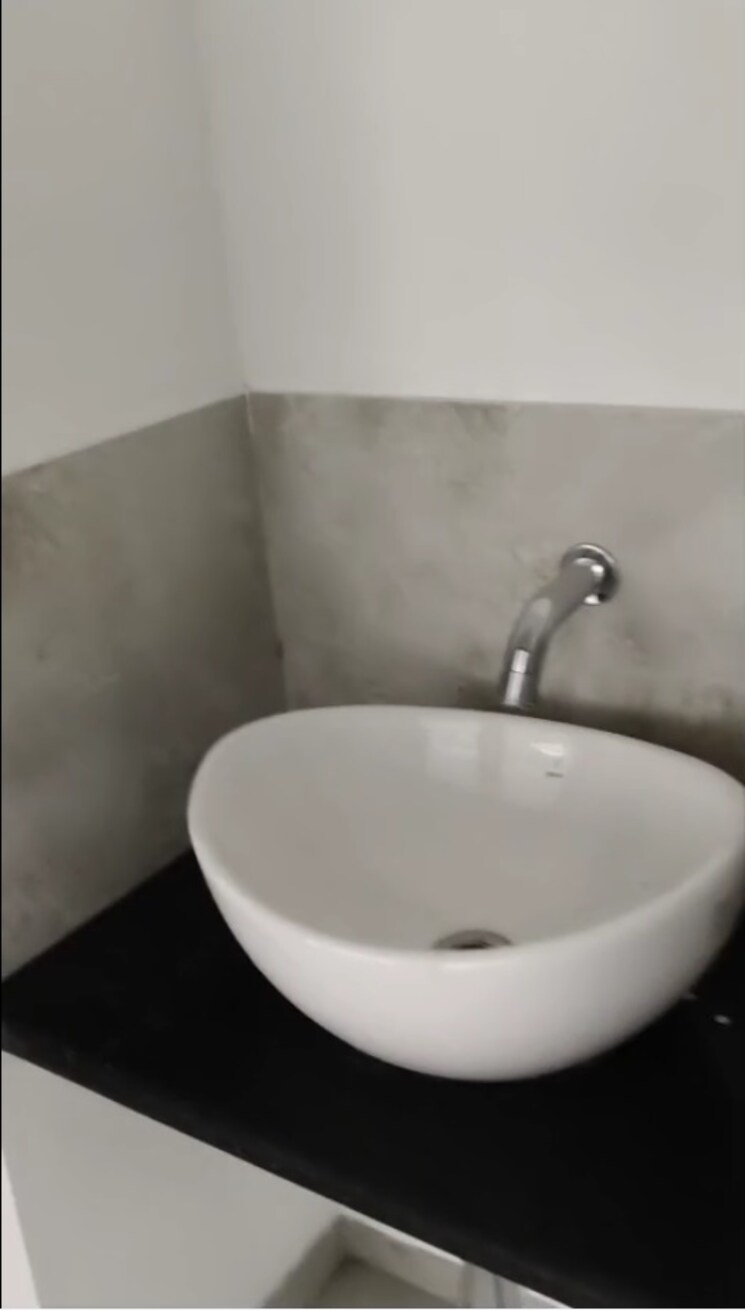 Bathroom, unique-youtopia 3 Bedroom 1009 Sq.Ft. Apartment In Kharadi Pune 9130720