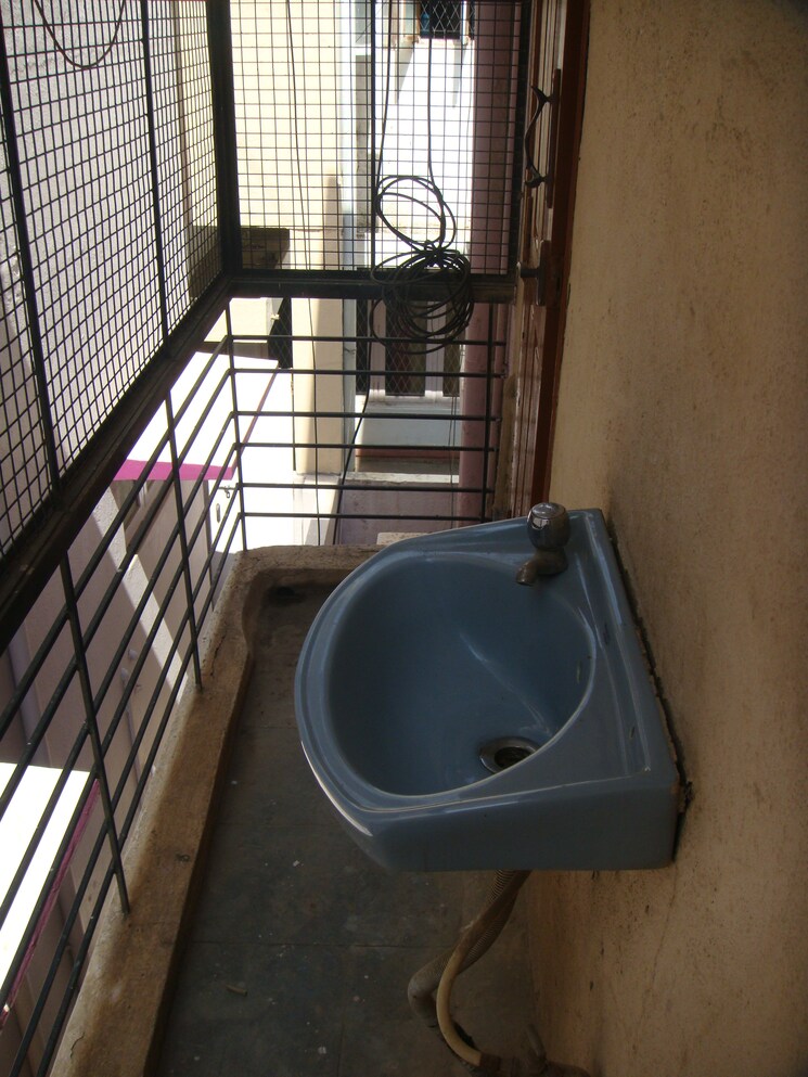  Parking, rt nagar 2 Bedroom 780 Sq.Ft. Independent House In Rt Nagar Bangalore 9130723