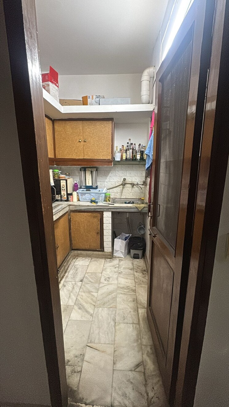 Kitchen, lajpat nagar ii 2 Bedroom 1000 Sq.Ft. Builder Floor In Lajpat Nagar ii Delhi 9130744