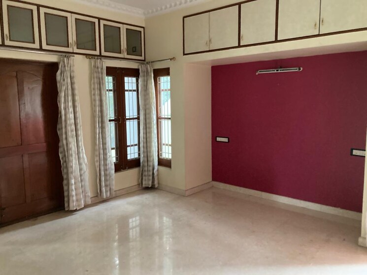 Room, rt nagar 6+ Bedroom 8400 Sq.Ft. Villa In Rt Nagar Bangalore 9130757