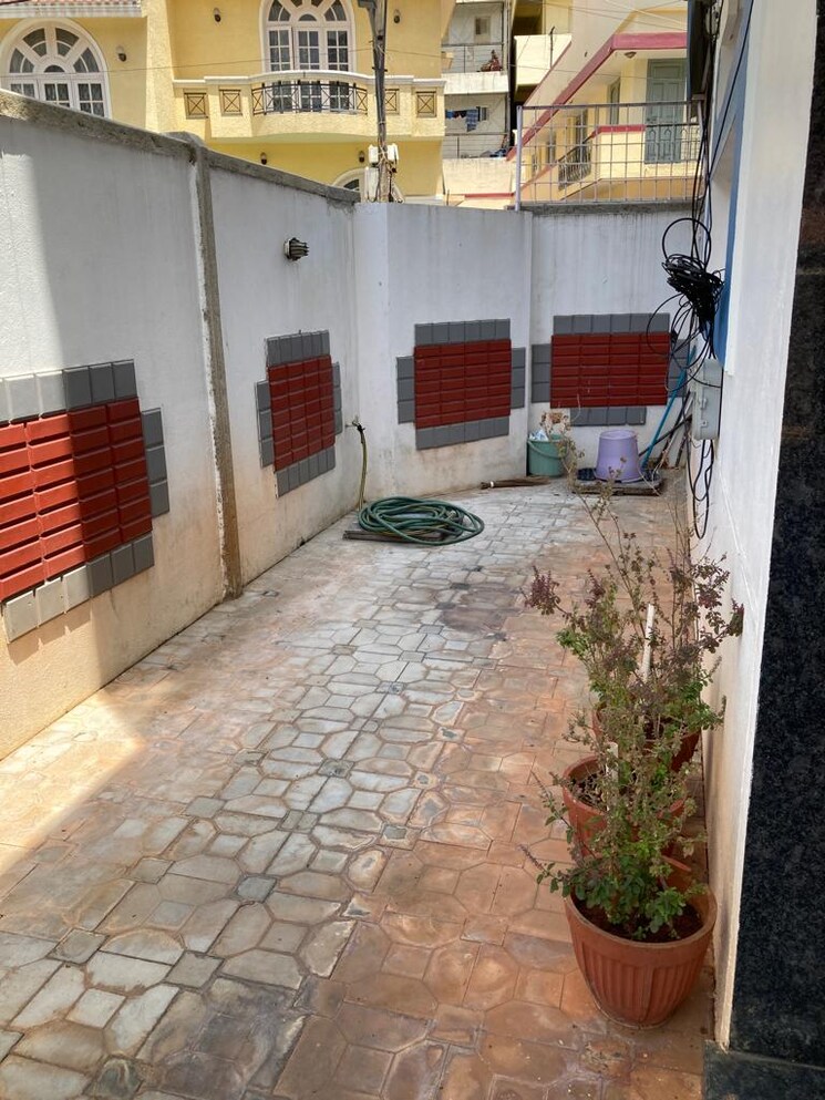 Balcony, rt nagar 6+ Bedroom 8400 Sq.Ft. Villa In Rt Nagar Bangalore 9130757