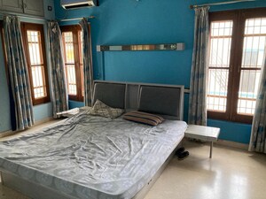 Bedroom in 6+ BHK Villa at Rt Nagar – for Sale