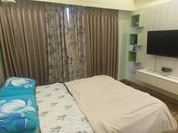 Bedroom in 3 BHK Apartment at Kanakia Silicon Valley, Powai – for Rent