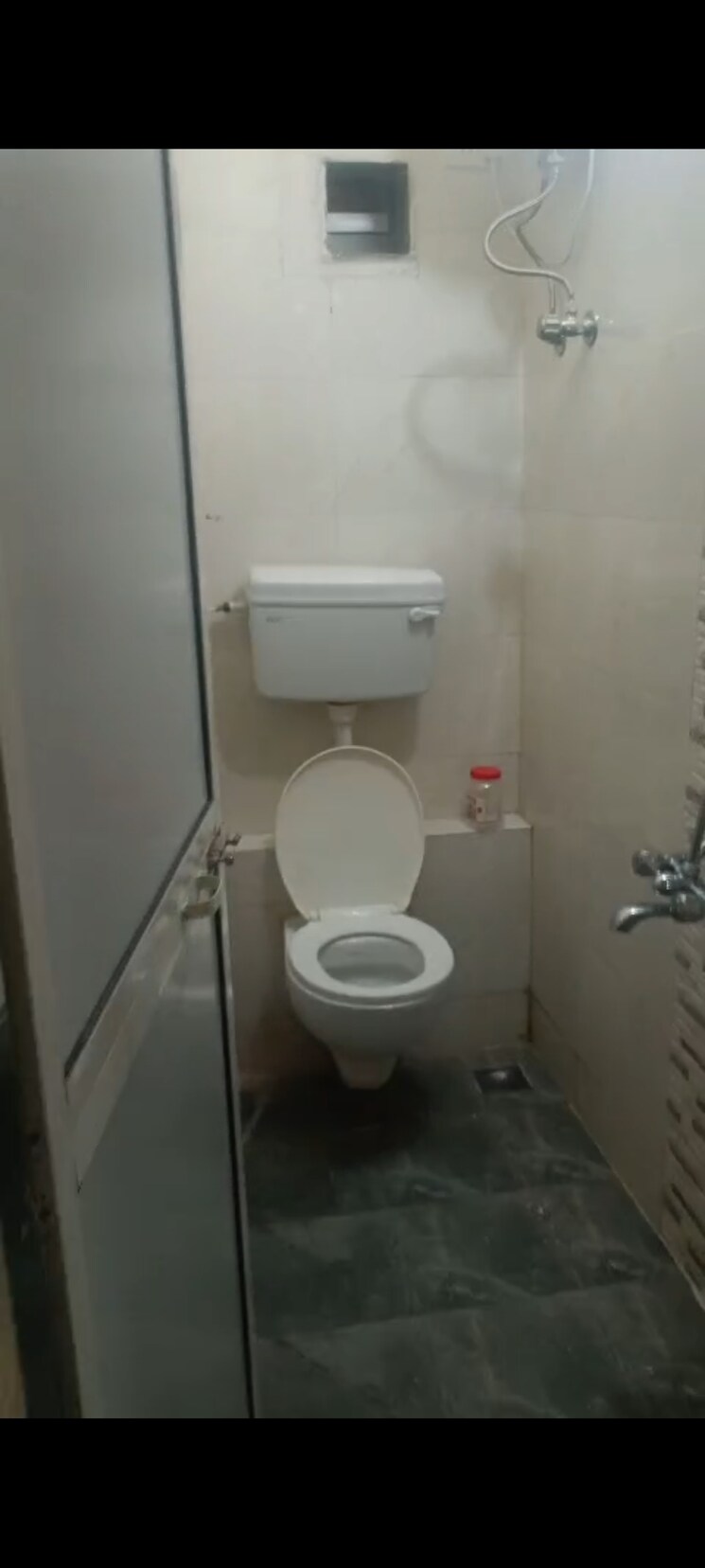 Bathroom, vadgama-kings-tower 1 Bedroom 440 Sq.Ft. Apartment In Agripada Mumbai 9130774