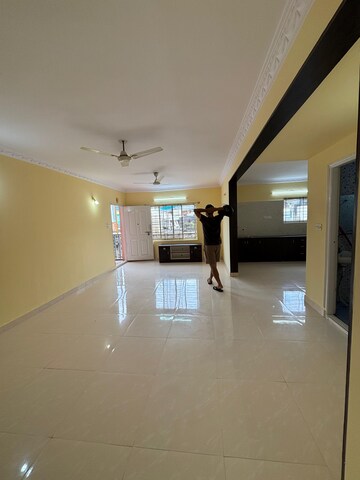Room in 2 BHK Builder Floor at Prabhu Kunj Indiranagar, Indiranagar – for Rent