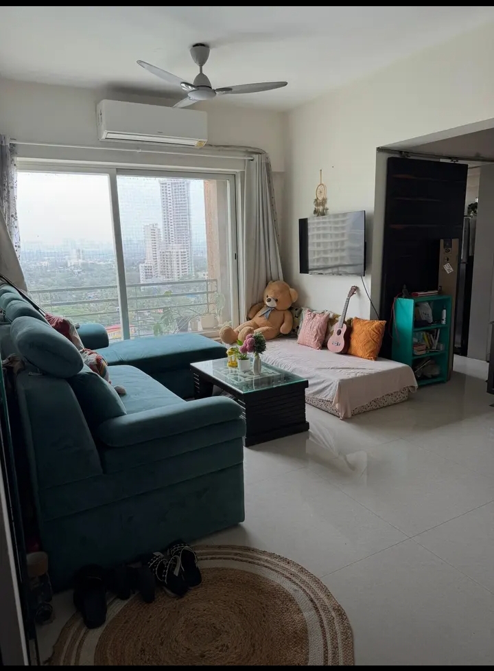 1 BHK 720 Sq.Ft. Apartment in Satra One