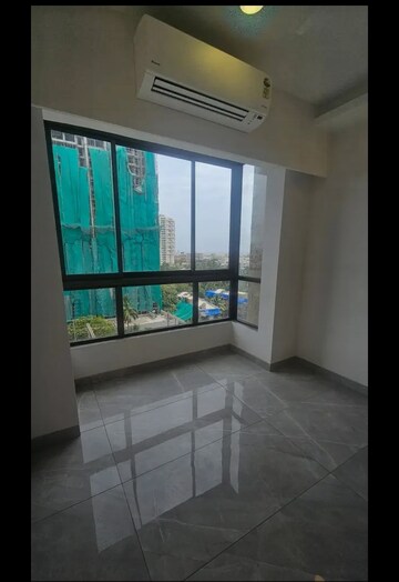 2.5 BHK Apartment For Rent in Bharat Arize, Goregaon West