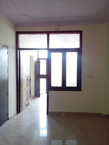 Room in 1 BHK Apartment at Sarita Vihar – for Rent