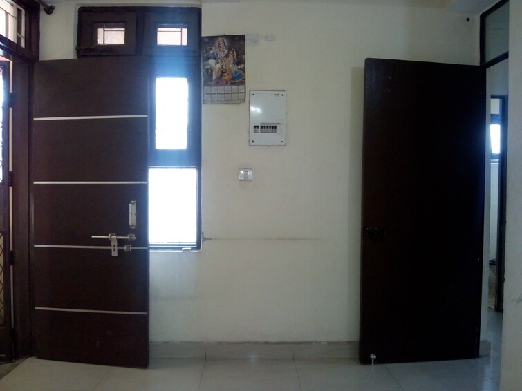Room, sarita vihar 1 Bedroom 516 Sq.Ft. Apartment In Sarita Vihar Delhi 9130850