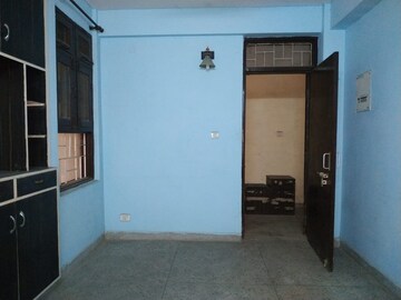 Room in 1 BHK Apartment at Jasola – for Rent