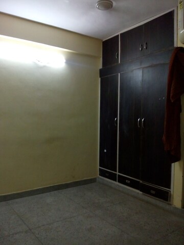 Room in 1 BHK Apartment at Jasola – for Rent
